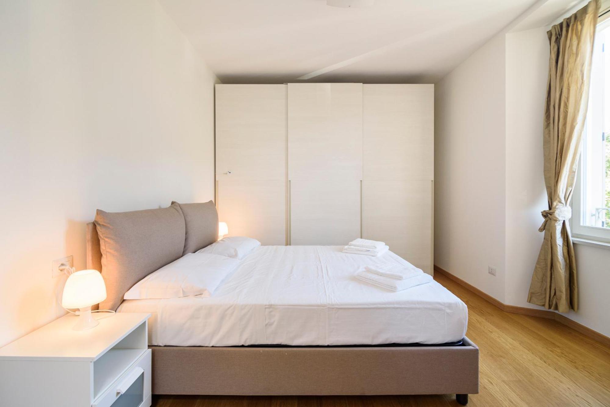 Historical Center - Free Parking And Private Terrace Apartment Como Luaran gambar